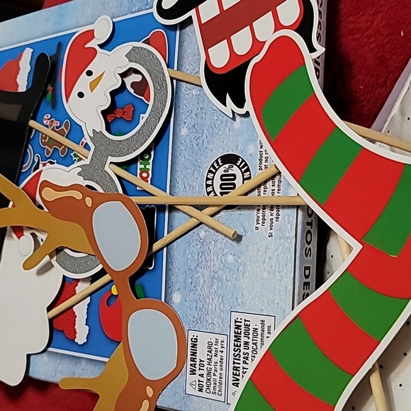 Holiday Photo Booth Props (25 cut outs on sticks) - Picture 3 of 3